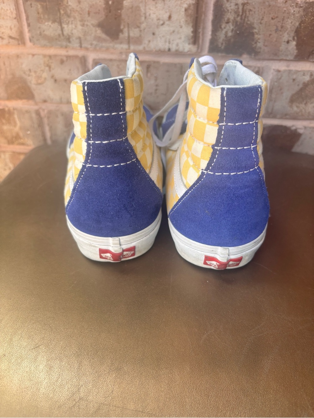 Vans - Picture 3 of 4
